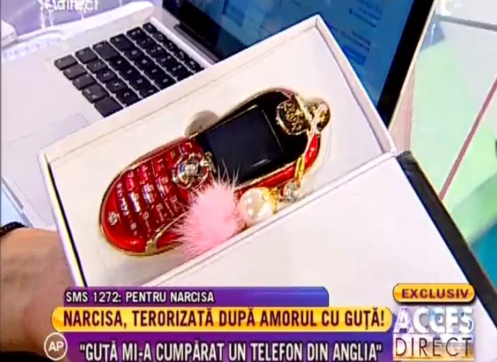 Narcisa a arătat la TV ce cadou i-a luat Guţă din Londra