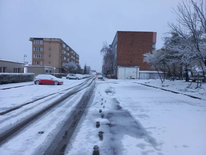 După ger, a revenit și zăpada la Brașov FOTO Ioan Buciumar