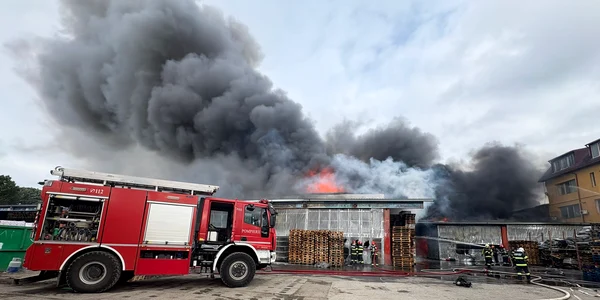 incendiu bucuresti jpg