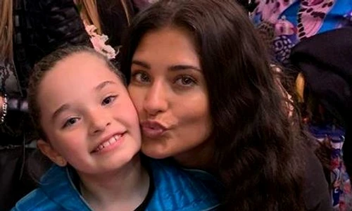 1 antonia cu fiica zi de nastere jpg jpeg