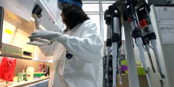 Seropozitivii din Uniunea Europeană ignoră infectarea cu HIV