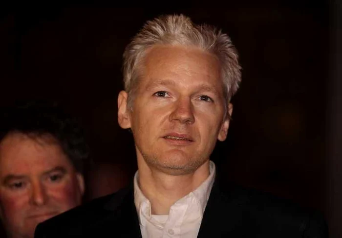 7 decembrie - Julian Assange a fost arestat 