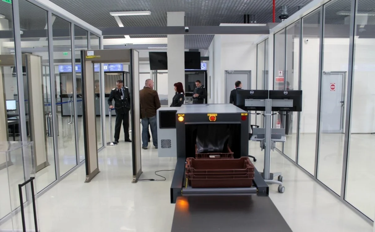 Aeroportul a fost modernizat în primăvară FOTO Bogdan Iancu
