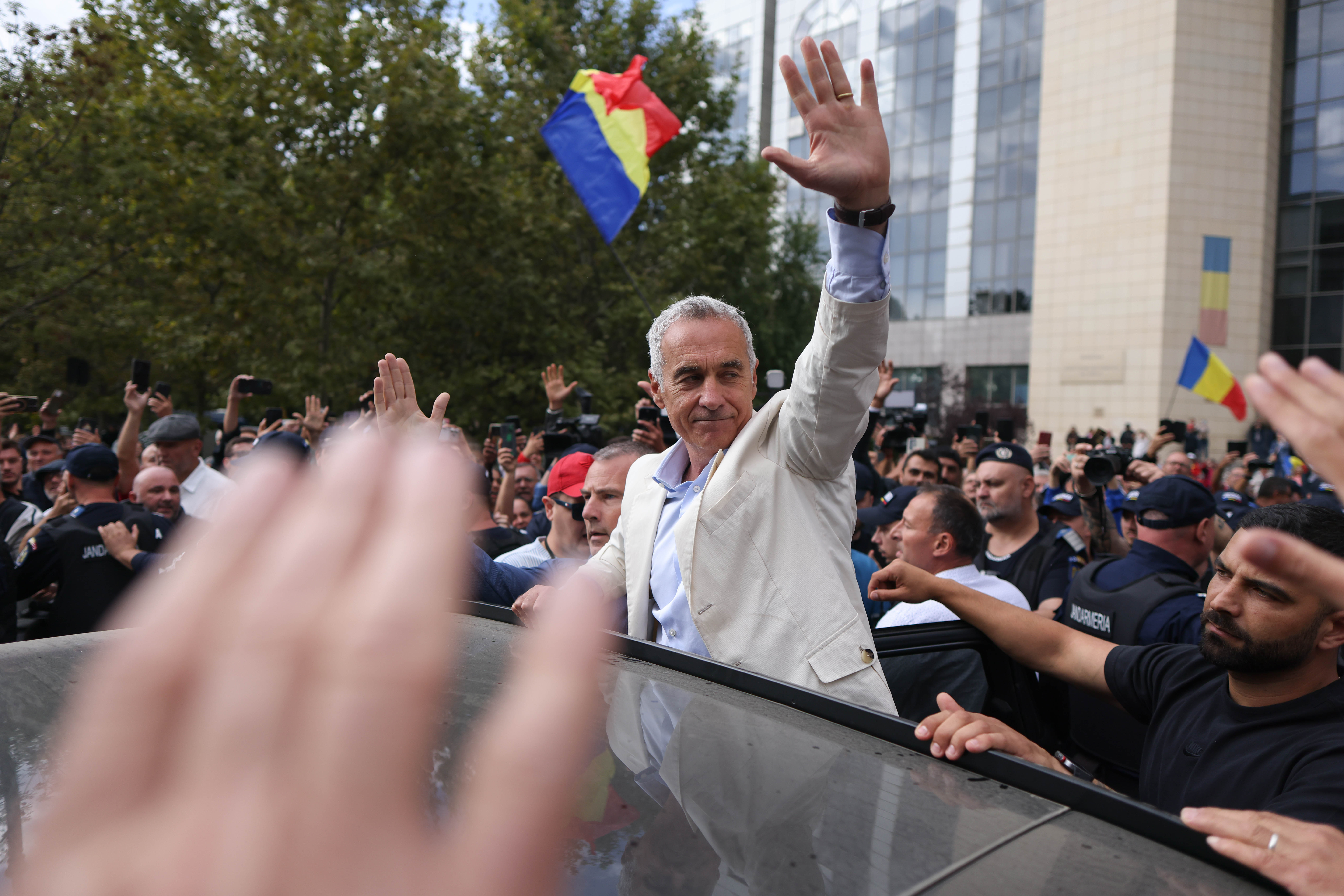 Georgescu și-a salutat susținătorii