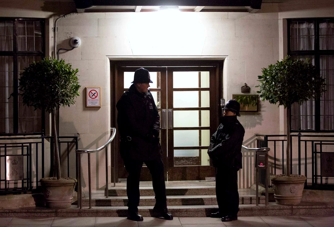 agenti paza regina Elisabeta a II-a a Marii Britanii (FOTO: Reuters)