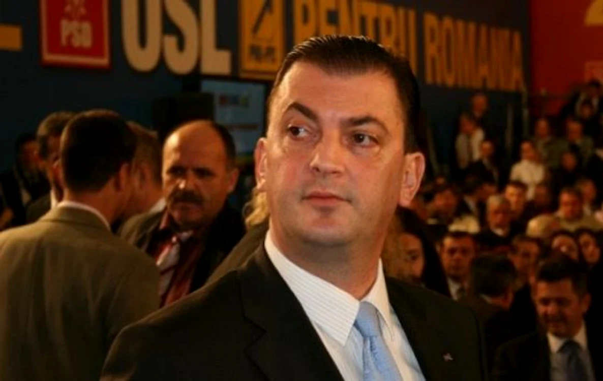 Rareș Mănescu, primarul sectorului 6, s-a luptat ca să ia în subordine cinematografele părăsite