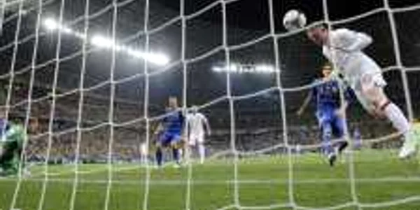 Wayne Rooney a înscris golul victoriei Angliei * Foto: Reuters