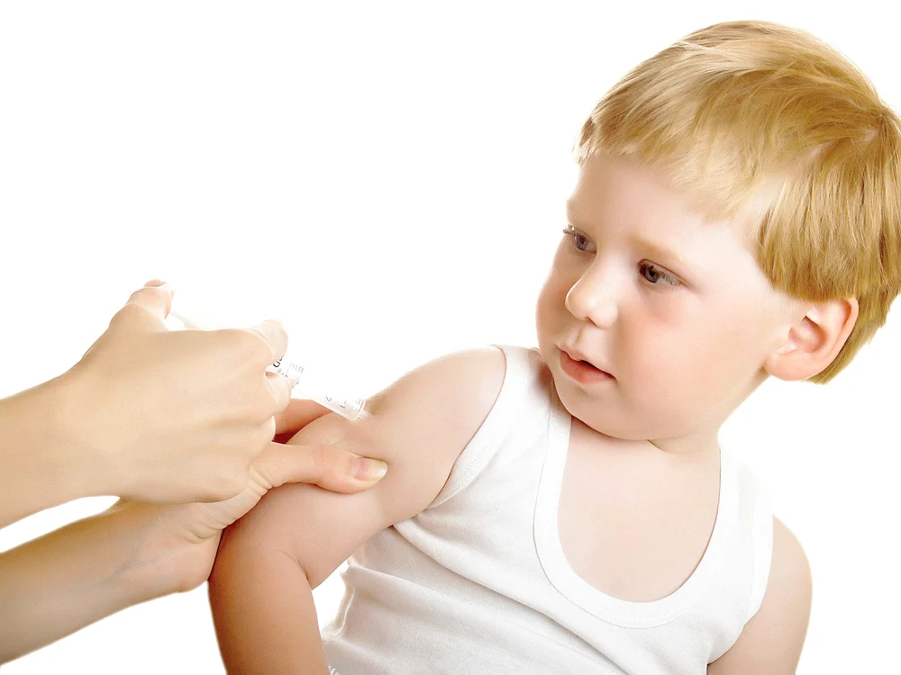 
    Ministerul Sănătăţii a pregătit un proiect de lege, potrivit căruia opt vaccinuri vor deveni obligatorii   