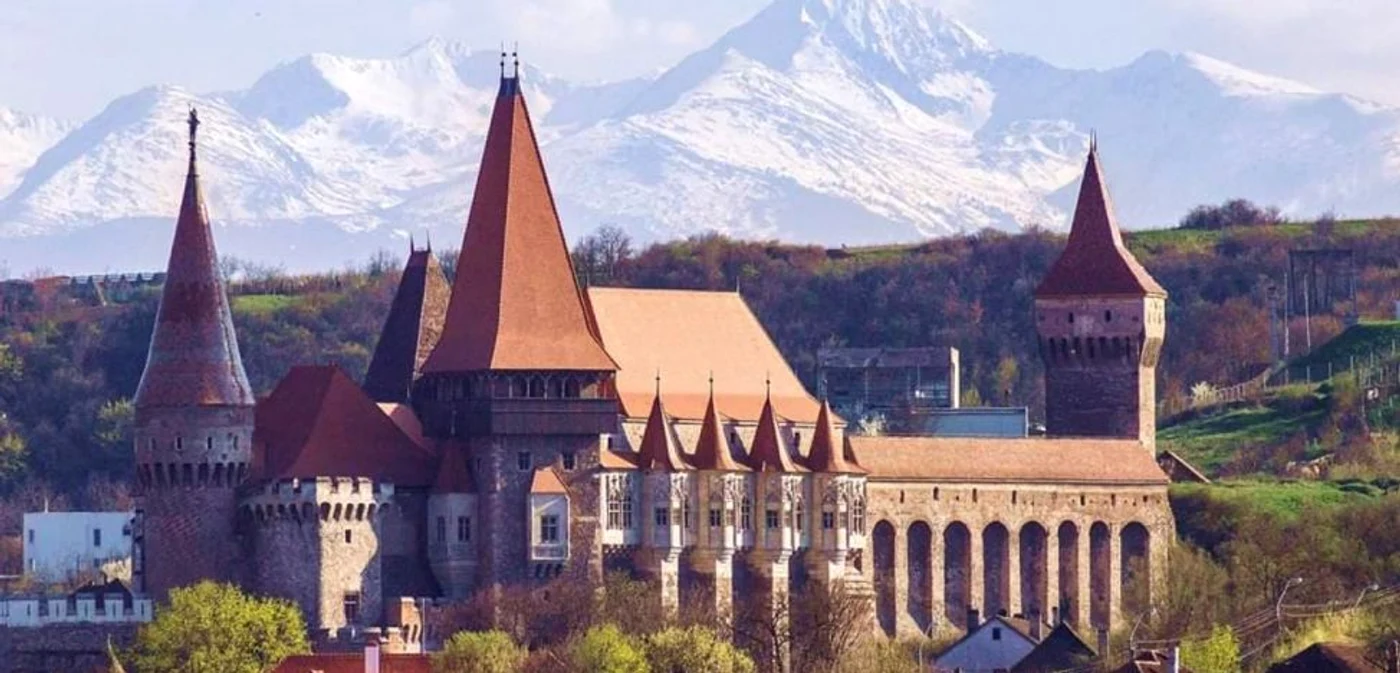 Castelul Corvinilor. FOTO: Lucian Ignat.