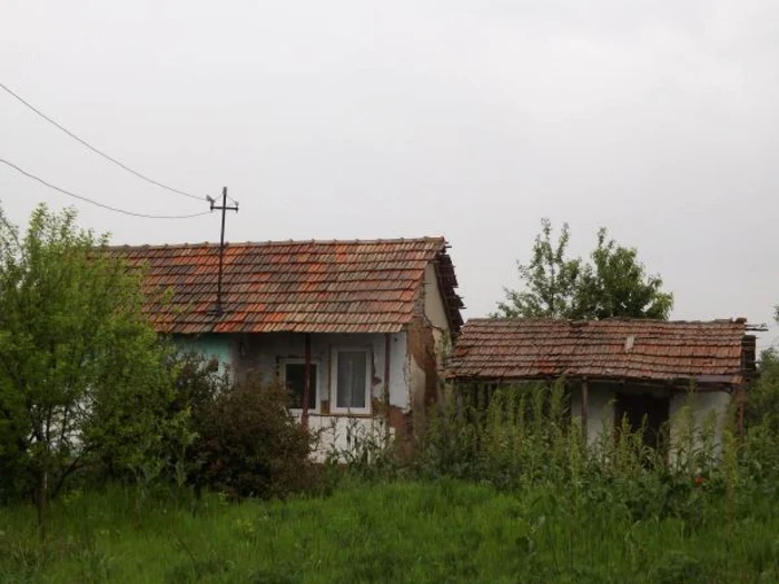Casa unde a fost torturat tânărul din Cioroboreni FOTO Corina Macavei