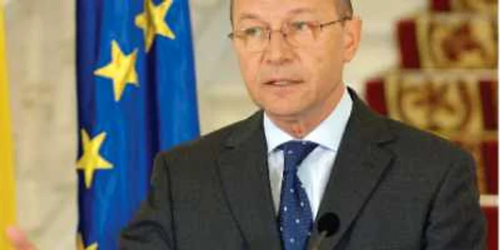 Băsescu vrea un Parlament mai mic