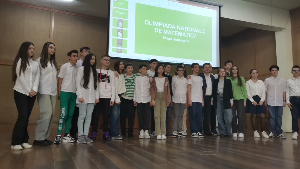 Olimpici pe bandă rulantă la Matematică. Performanța unui liceu din Olt, explicată de profesor: „Este materia care te ajută în viață“