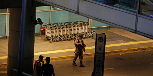 Atentat aeroportul Ataturk FOTO DHA TV via AP