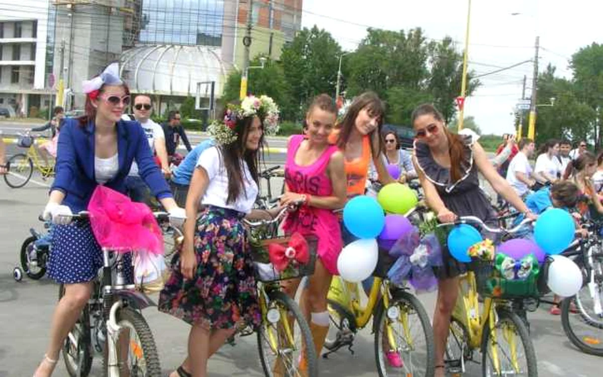 Festivalul SkirtBike 2016 are loc în weekend în Capitală