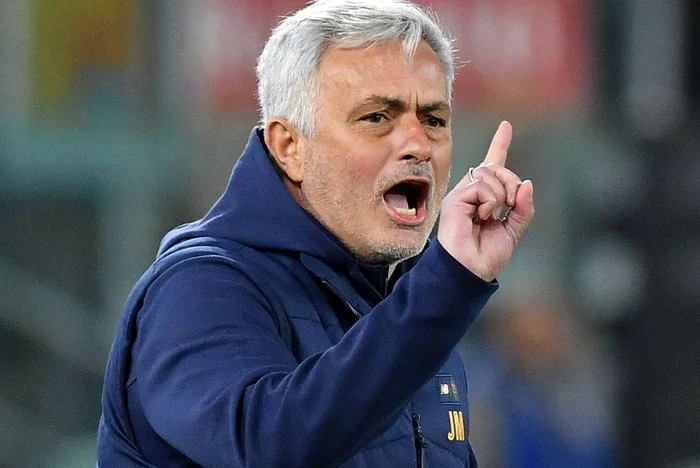 Jose Mourinho rămâne în cursa câștigării Ligii Europa cu AS Roma. FOTO: Arhiva Adevărul