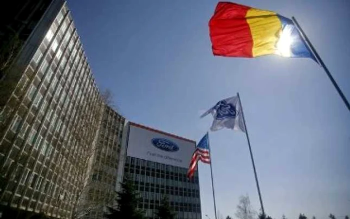 Craiova: Ford închide centrele de vânzări din ţară