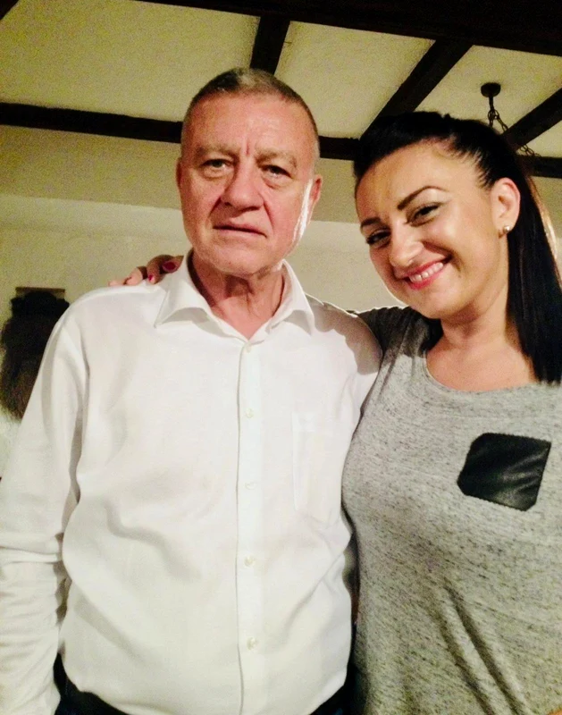 Andreea, alături de unchiul ei, Mircea Sandu foto: arhiva personală 