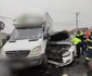 Accident pe DN 64 Râureni - Râmnicu Vâlcea cu Super Furnicuţele Foto Adevărul