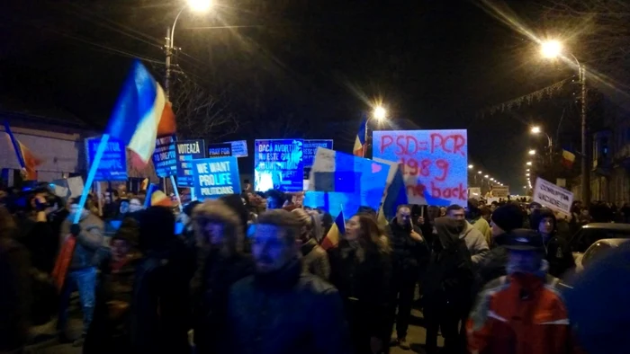 Manifestanţi la Cluj  FOTO Remus Florescu