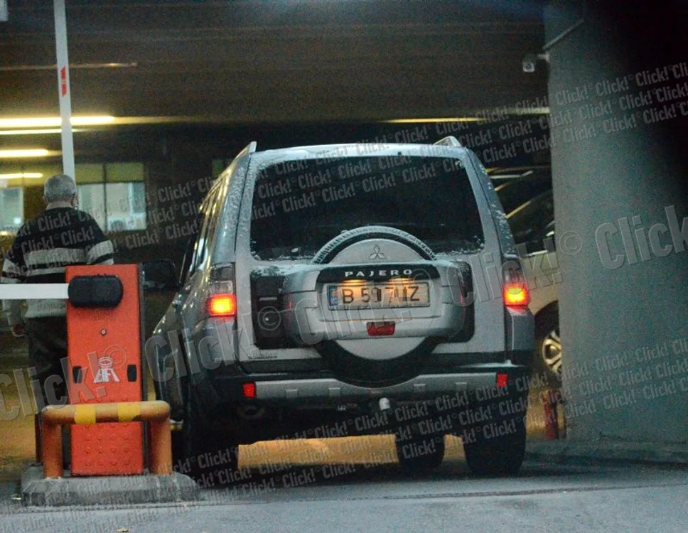 Maşina prezentatoarei a intrat în parcarea subterană a clinici