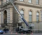 Vehiculul de întreținere cu platformă hidraulică folosit la jaful deceniului de la Muzeul Luvru Foto Arts in Paris Facebook jpg
