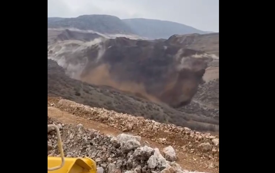 Cel puţin nouă persoane au rămas blocate într-o mină de aur din Turcia, după o alunecare de teren VIDEO