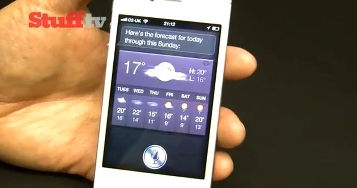 În primele zile de la lansarea pe piaţă, iPhone 4S s-a vândut în patru milioane de unităţi