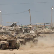 Tancuri israeliene  Fâșia Gaza FOTO EPA EFE jpg