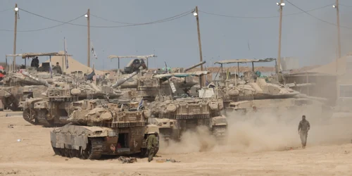 Tancuri israeliene Fâșia Gaza FOTO EPA EFE jpg