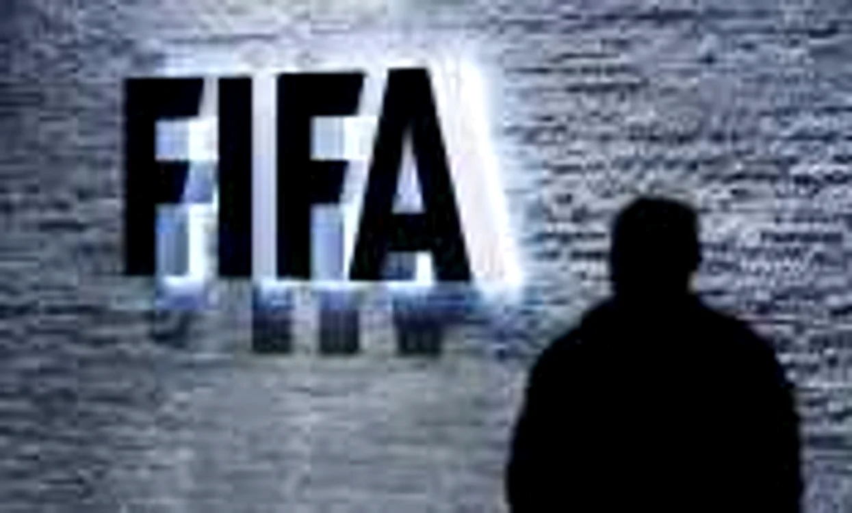 FOTBAL: "Omul penalty" ne arbitrează cu Serbia
