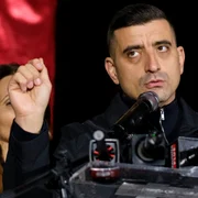 GEorge Simion Foto Inquam  Alex Nechez (3) jpg