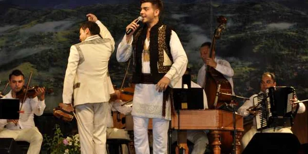 laureaul de la festivalul de folclor Ponoare 