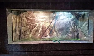 Bazinul avea 4 tone de apă în momentul spargerii  jpeg