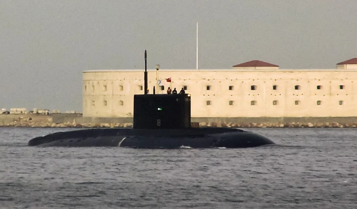 
    Submarinul rusesc Rostov-on-Don este supranumit „Gaura neagră”foto: AP  