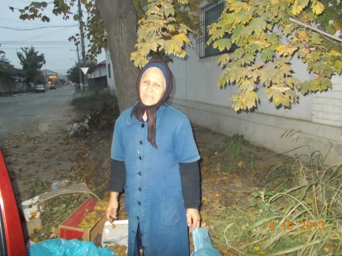 Gunoaie aruncate pe strada foto politia locala braila