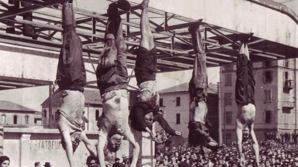 28 aprilie: Benito Mussolini este capturat şi executat de membrii mişcării de rezistenţă italiene jpeg