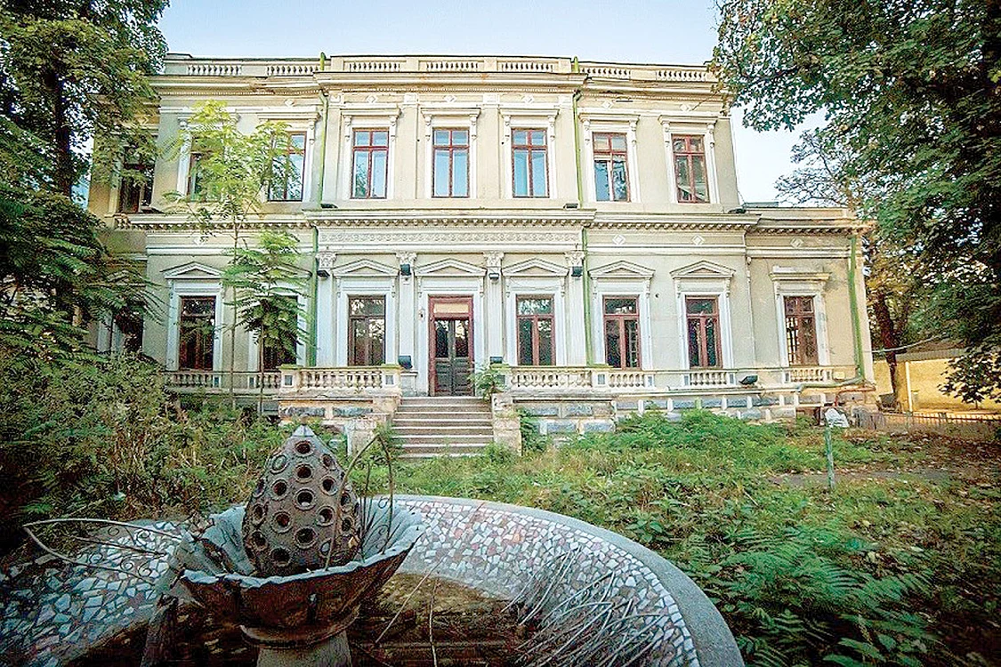 Palatul  Crissoveloni –  Cantacuzino. Preţ de pornire: 3.000.000 de euro