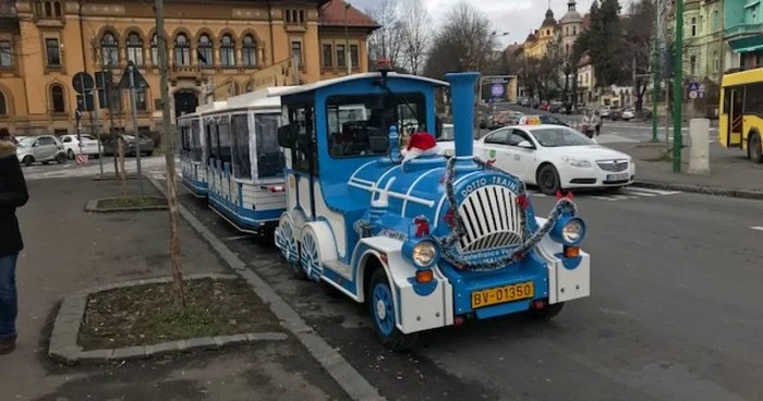 Trenuleţul turistic face curse în centrul istoric. FOTOAndrei Paul