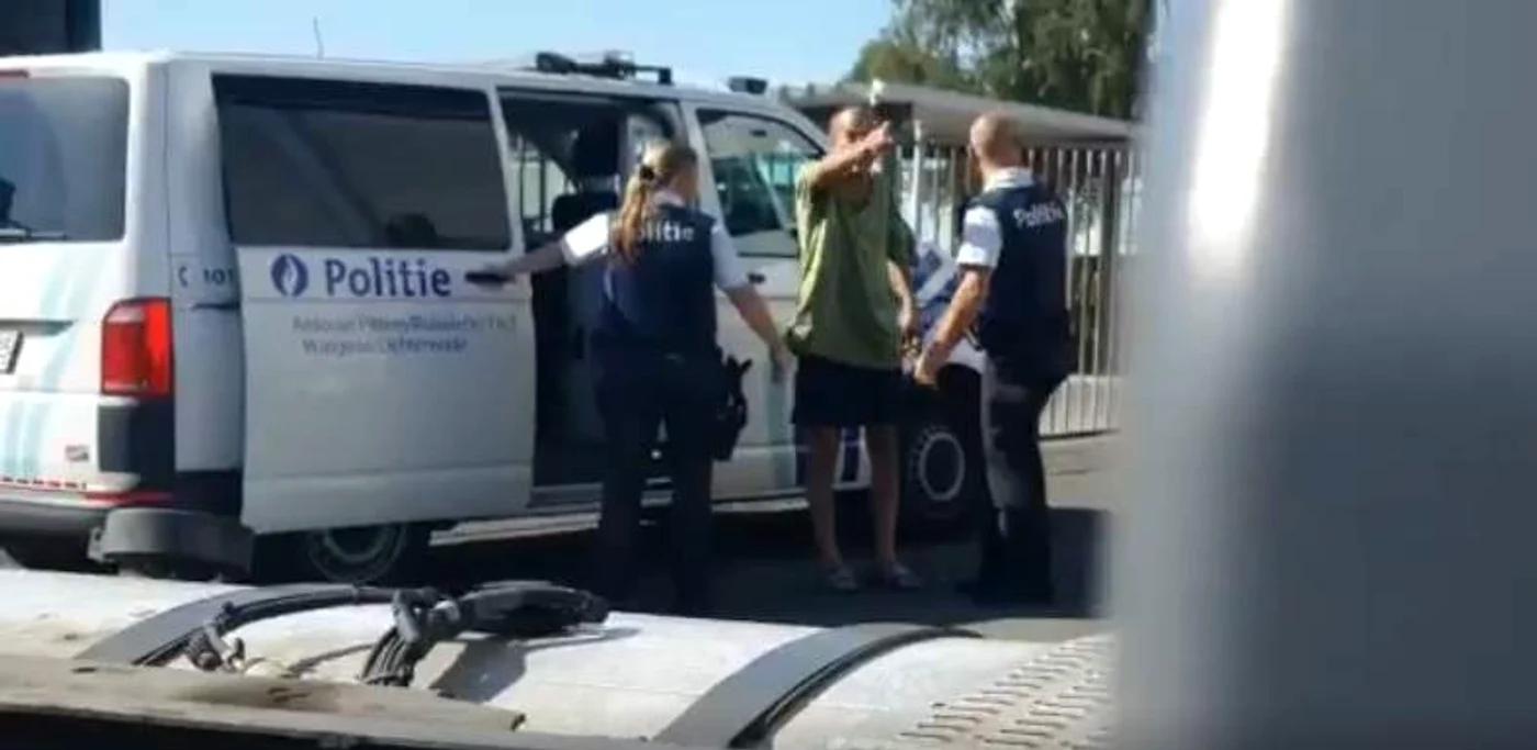 Românul a fost arestat și a petrecut o noapte la Poliție
