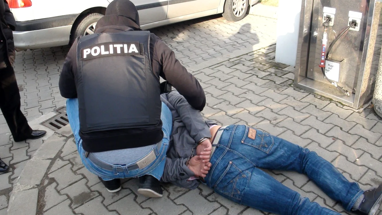 Poliţiştii clujeni l-au prins pe stradă din apropierea Gării Cluj-Napoca FOTO: Adevărul