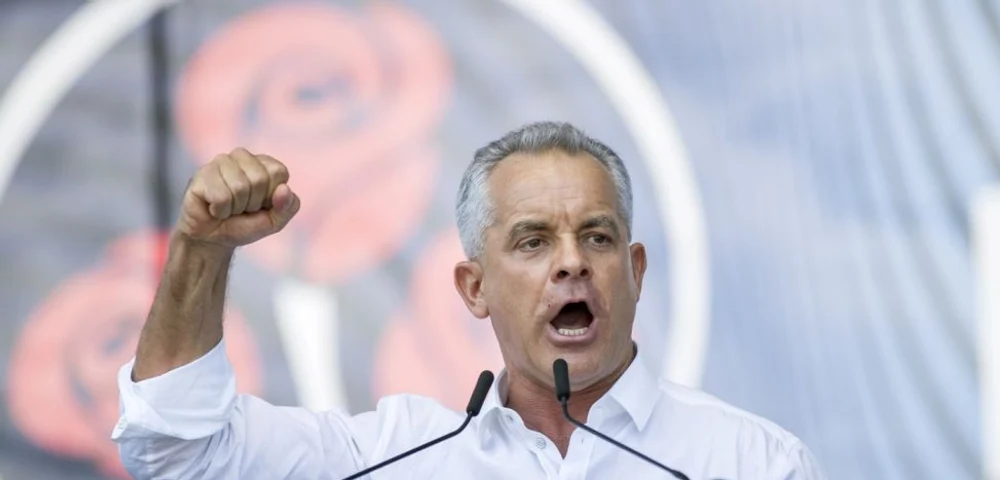 Oligarhul moldovean Vlad Plahotniuc, poreclit „Păpușarul”, va fi extrădat din Grecia. Este acuzat de furtul secolului în Moldova
