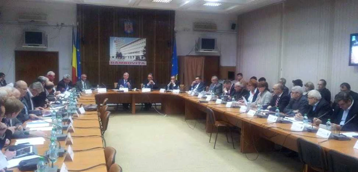 Ţuţuianu a programat o nouă şedinţă, luni dimineaţa