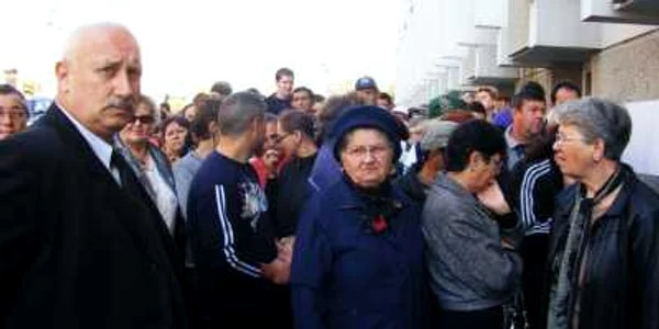 coadă la audiente la severin