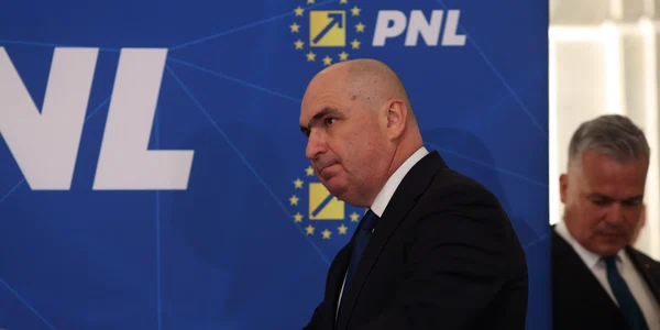 Adrian Veștea si Ilie Bolojan FOTO INQUAM / GEORGE CALIN 