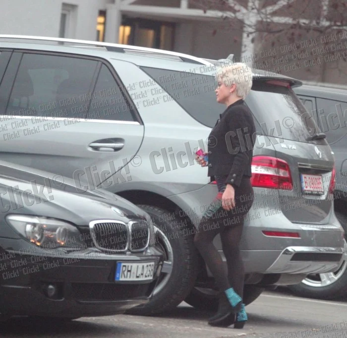 Loredana şi-a luat maşină scumpă