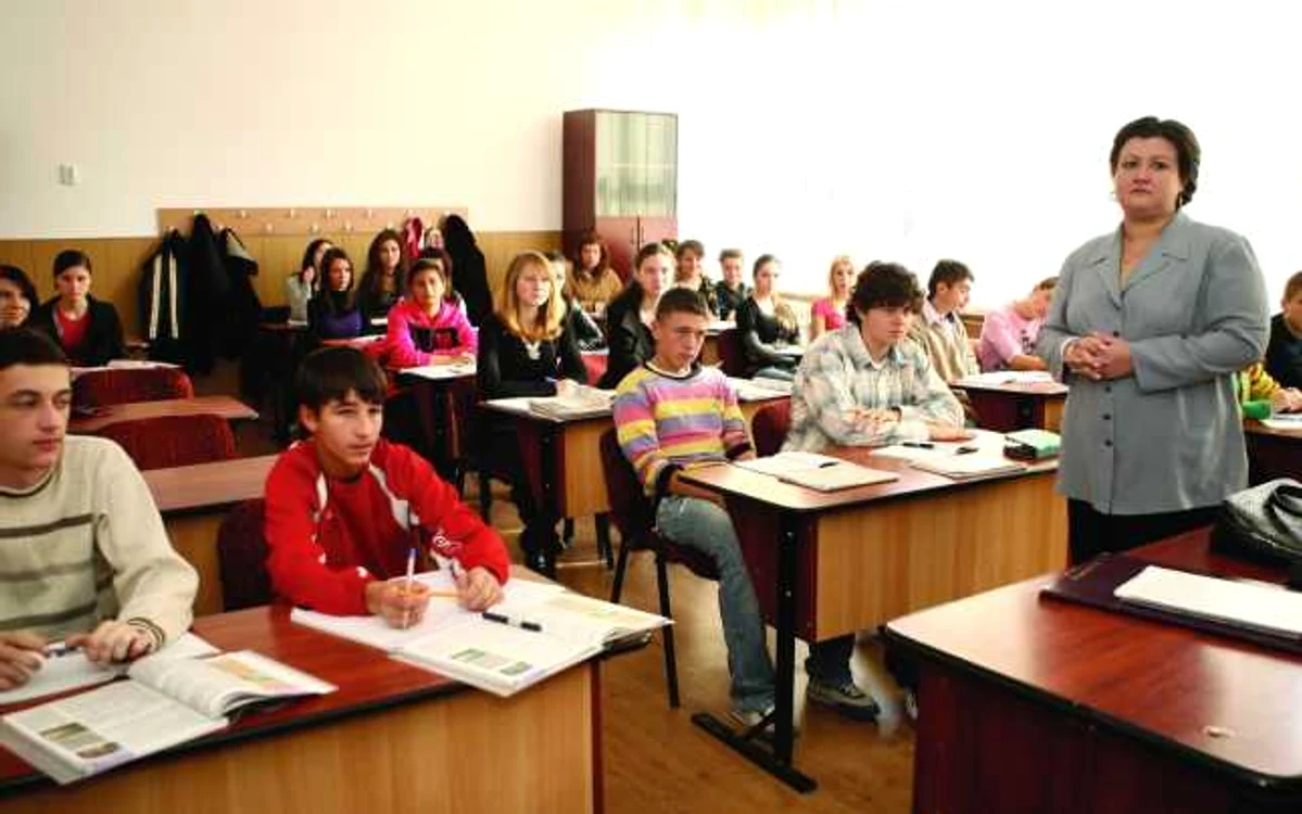 Profesorii trebuie să ştie să folosească computerul în acţiunile educative. FOTO: Adevărul