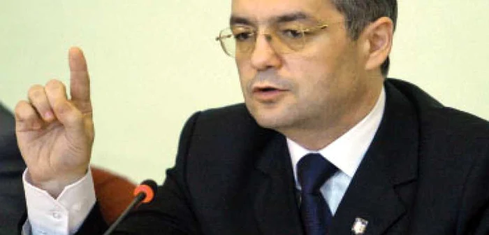 PDL declanşează „războiul comisiilor“