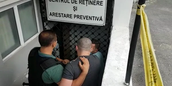 Centrul de Reţinere şi Arestare Preventivă al Poliţiei Vâlcea - Foto Adevărul