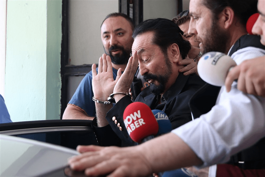 Teleevanghelist condamnat la peste 8.600 de ani de închisoare