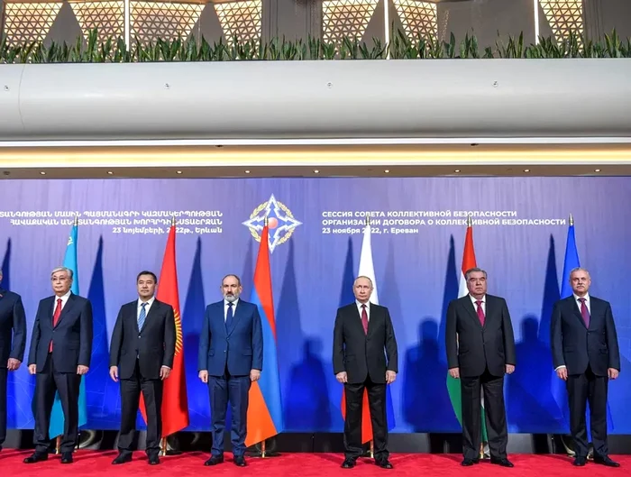 Fotografia oficială a șefilor de stat prezenți la întâlnirea CTSO. Foto: Profimedia